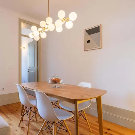 Modern Flat With Terrace & Garage By Hostwise Порту