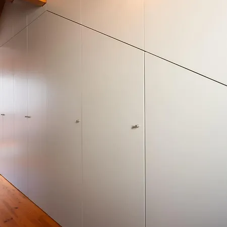 Апартаменты Modern Flat With Terrace & Garage By Hostwise