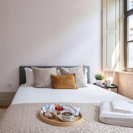 Apartamento Modern Flat With Terrace & Garage By Hostwise *