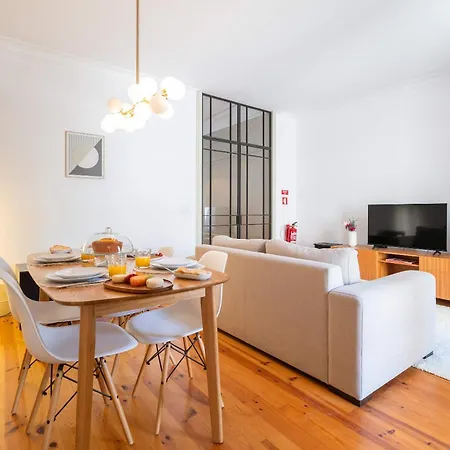Апартаменты Modern Flat With Terrace & Garage By Hostwise Порту