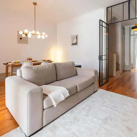 Modern Flat With Terrace & Garage By Hostwise * Порту