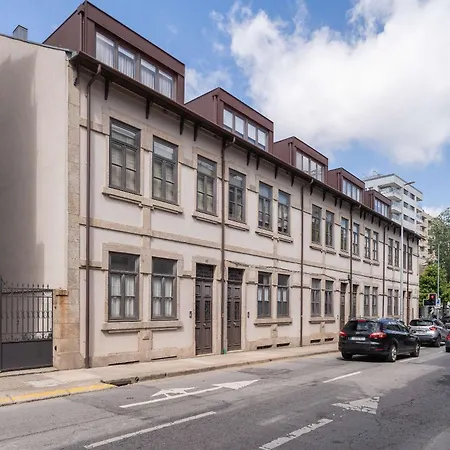 Modern Flat With Terrace & Garage By Hostwise * Порту